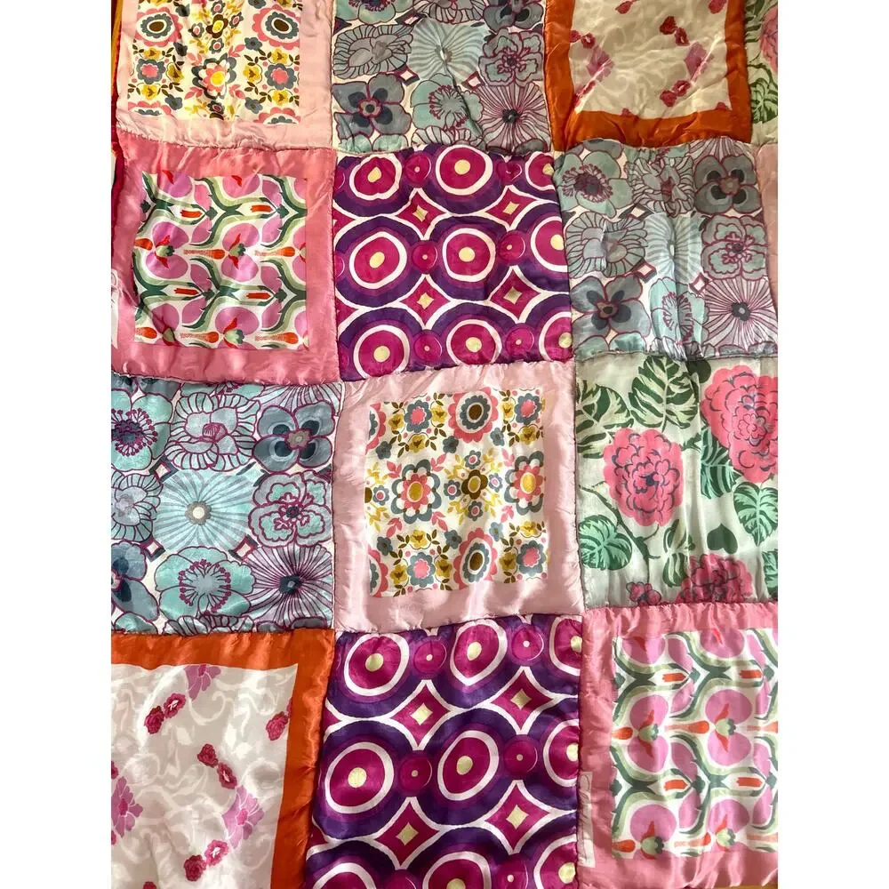 Vintage Y2K Urban Outfitters Pink Satin Floral Boho Psychedelic Elle Woods Quilt